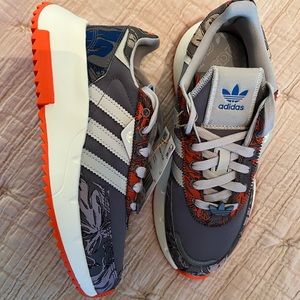 New Adidas Rethrophy F2 sneakers